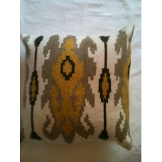 Crewel Pillow Ikat Yellow(18x18)