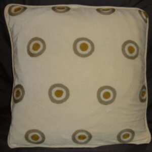 Crewel Pillow Chariott Light Green Cotton Duck (20×20)
