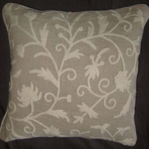 Crewel Drape Konark White on Natural Brown Jute