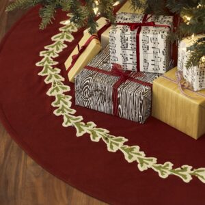 Crewel Embroidered Tree Skirt