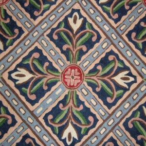 Crewel Rug Vibrant Grey Chain Stitched Wool Rug